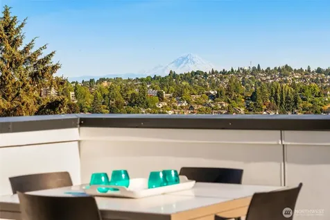 4413 50th Avenue SW Seattle WA 98116