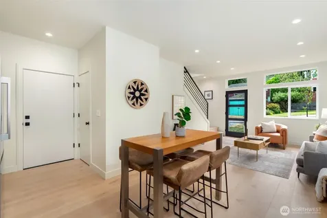 4413 50th Avenue SW Seattle WA 98116