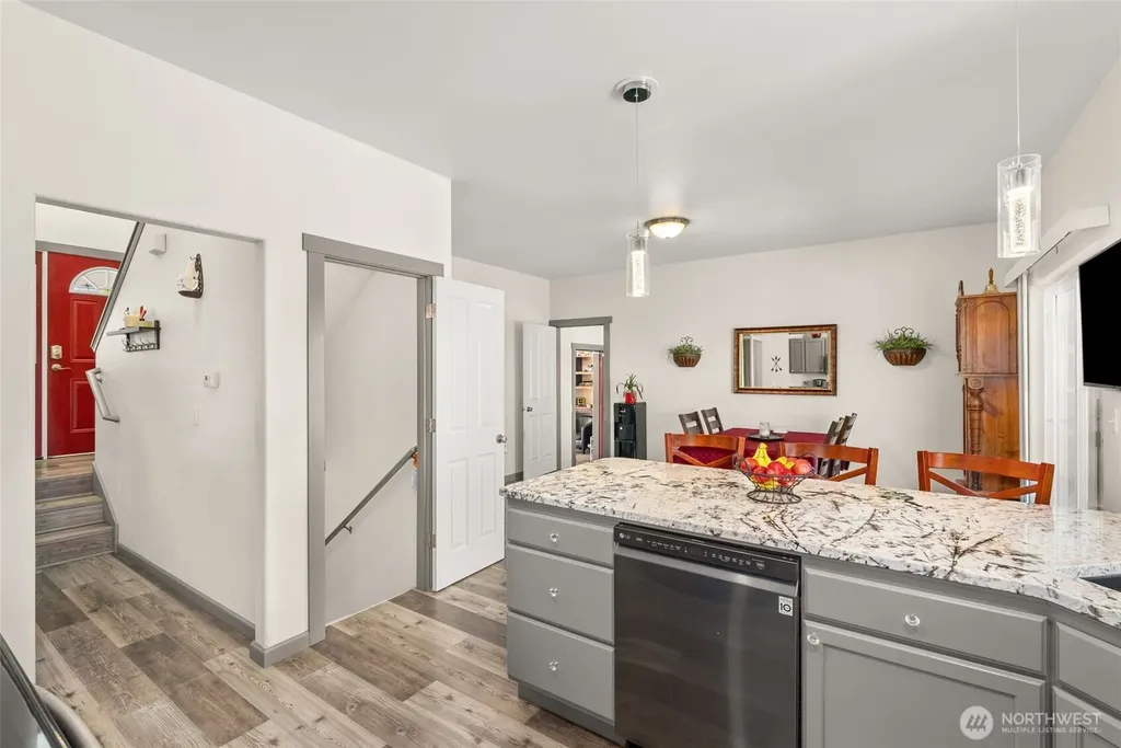 210 Mitchell Lane NE Napavine WA 98532