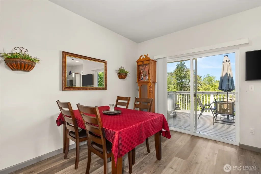 210 Mitchell Lane NE Napavine WA 98532