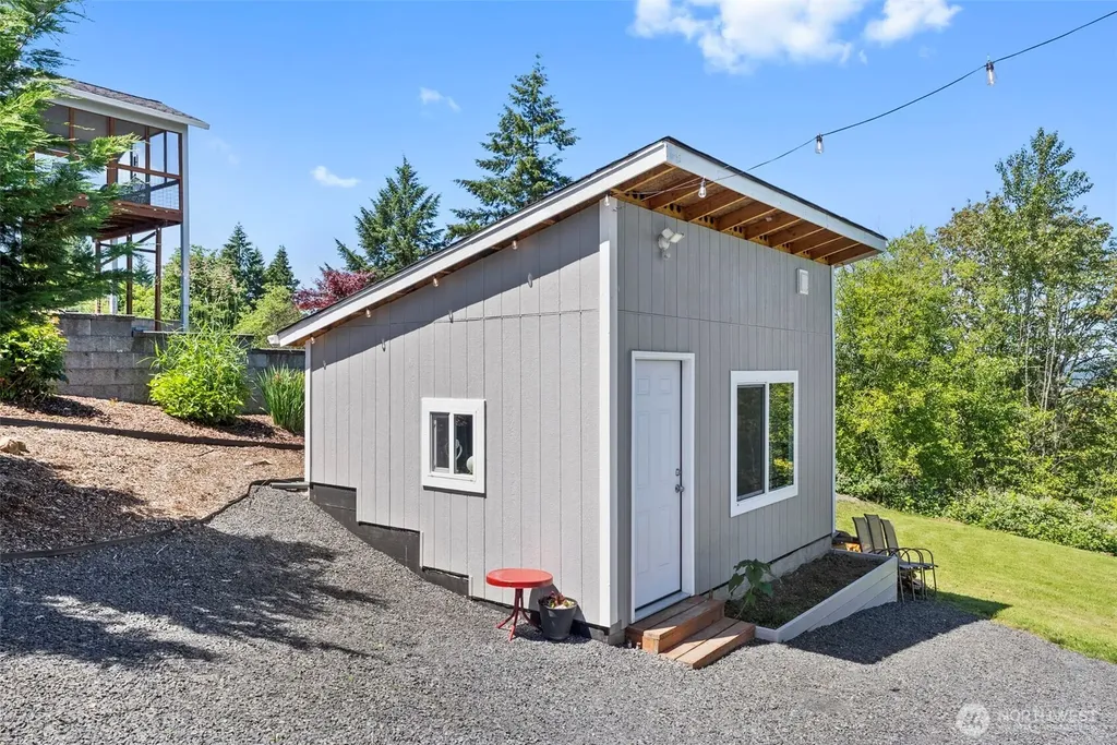 210 Mitchell Lane NE Napavine WA 98532