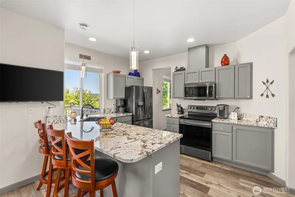 210 Mitchell Lane NE Napavine WA 98532
