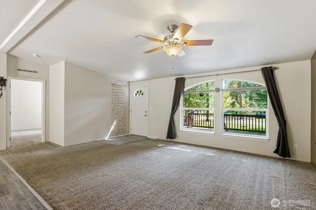 1142 Driskill Road Newport WA 99156