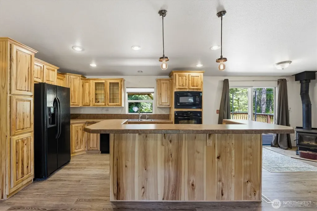 1142 Driskill Road Newport WA 99156