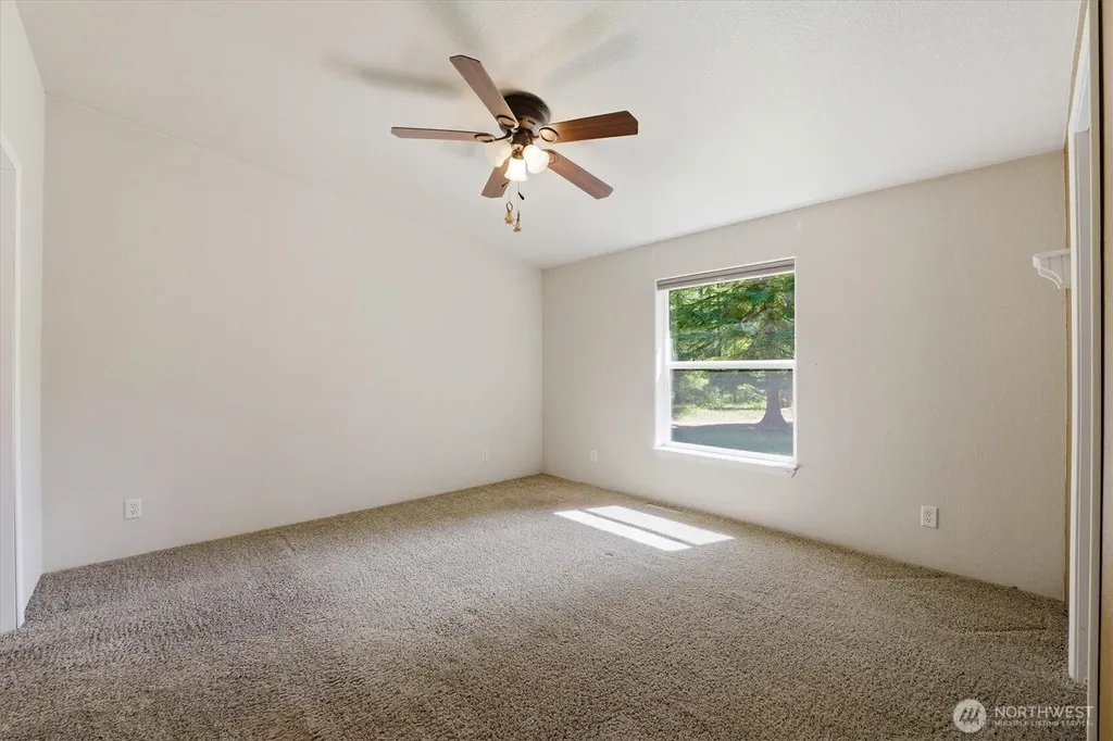 1142 Driskill Road Newport WA 99156