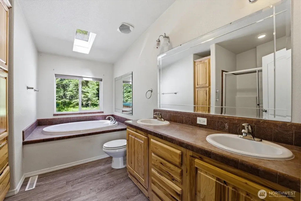 1142 Driskill Road Newport WA 99156