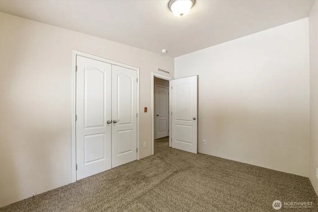 1142 Driskill Road Newport WA 99156