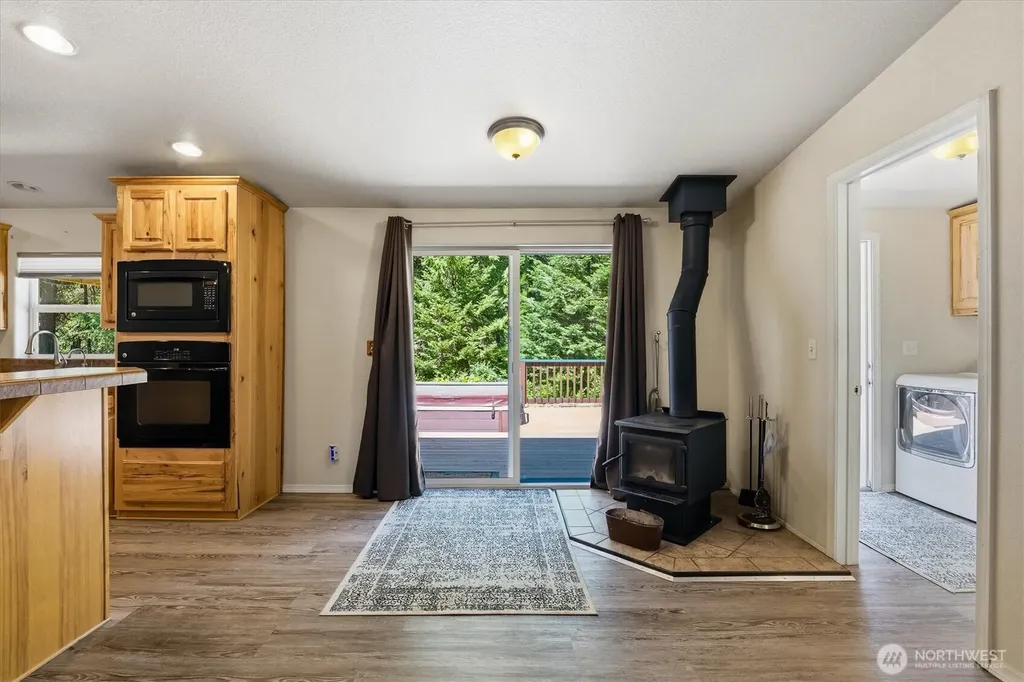 1142 Driskill Road Newport WA 99156