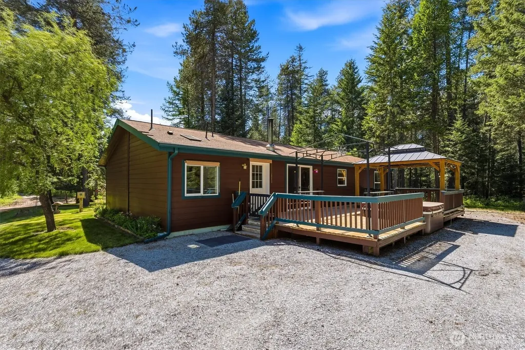 1142 Driskill Road Newport WA 99156