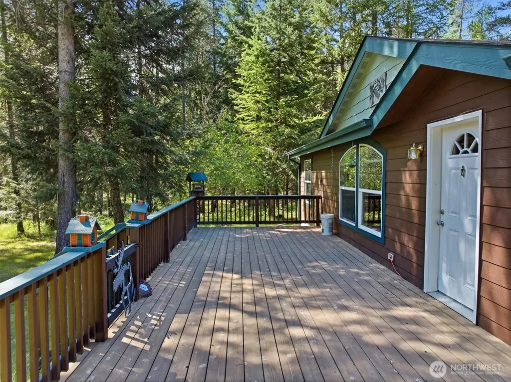 1142 Driskill Road Newport WA 99156