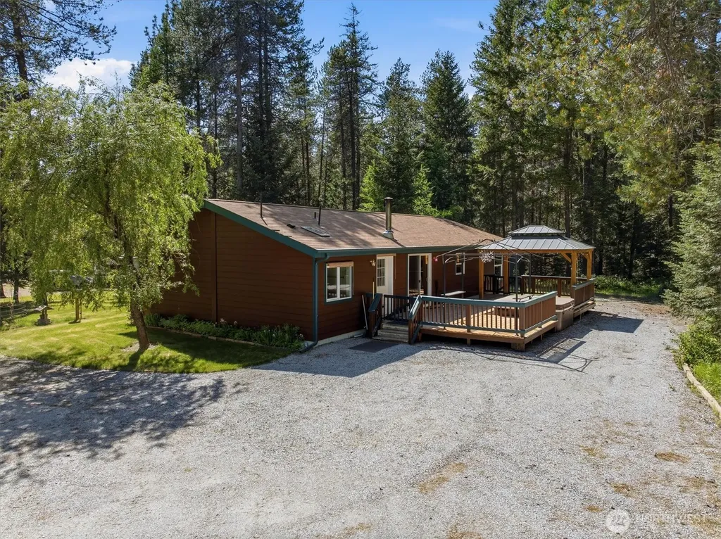 1142 Driskill Road Newport WA 99156