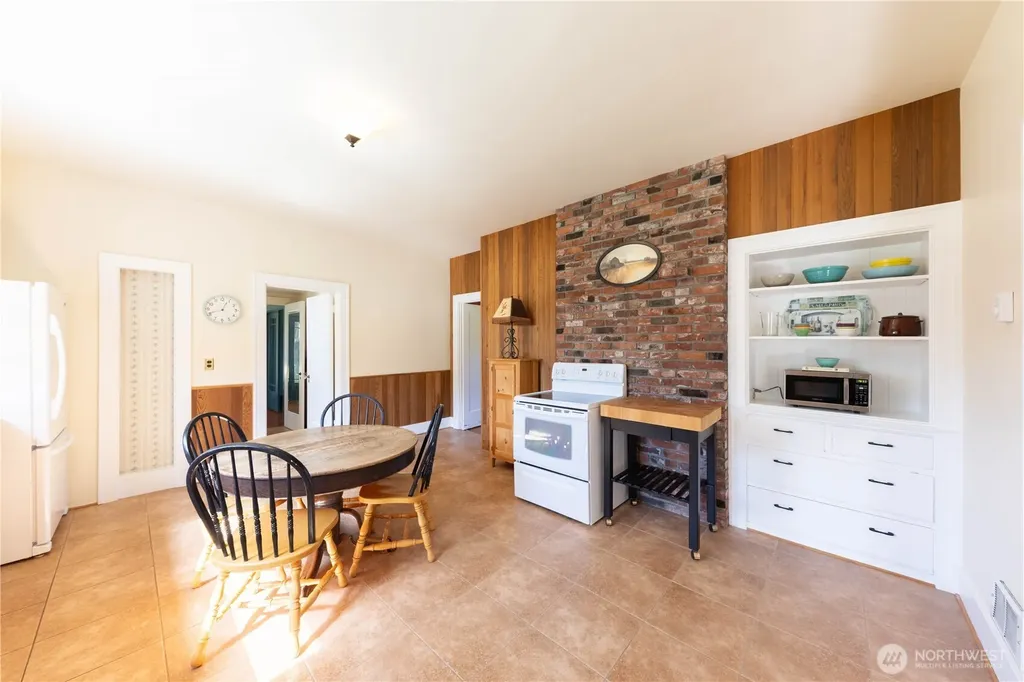 5902 268th Street NW Stanwood WA 98292