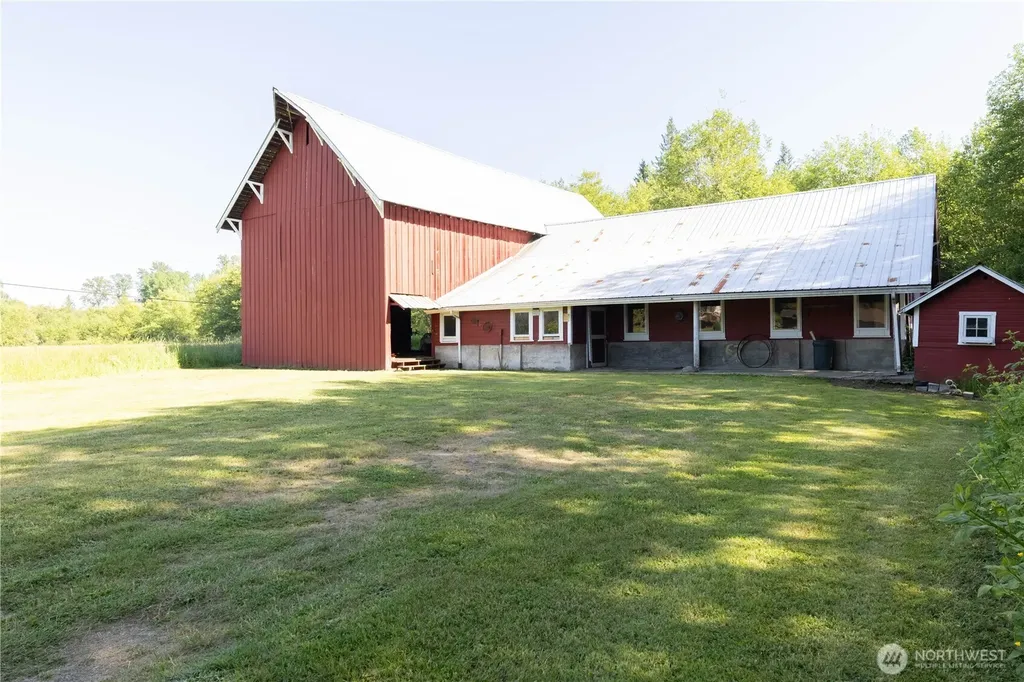5902 268th Street NW Stanwood WA 98292