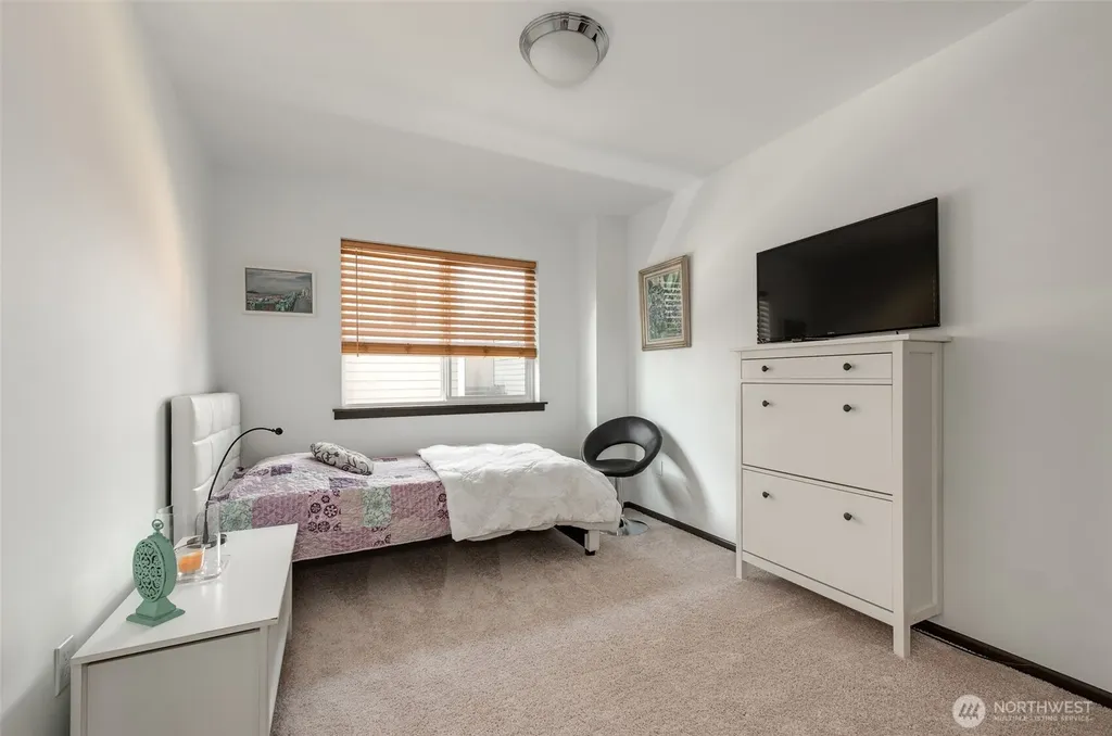 2744 S 120th Place Seattle WA 98168