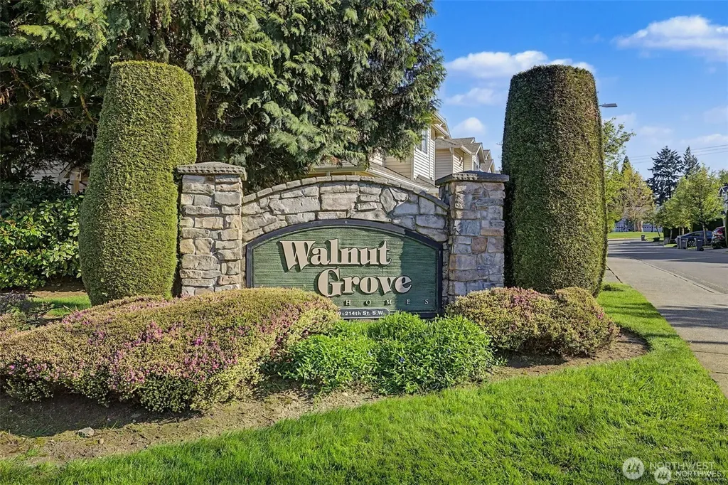 4126 214th Street SW Mountlake Terrace WA 98043