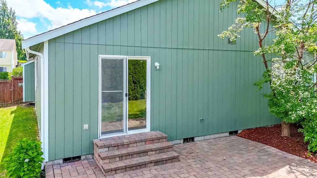 6523 22nd Street Ct NE Tacoma WA 98422