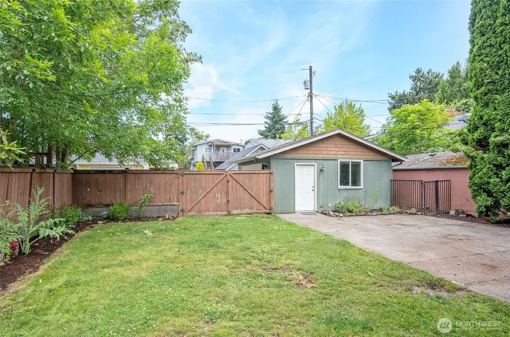 2909 N 7th Street Tacoma WA 98406