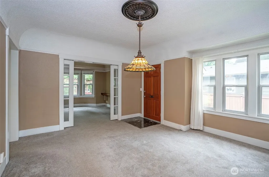 2909 N 7th Street Tacoma WA 98406