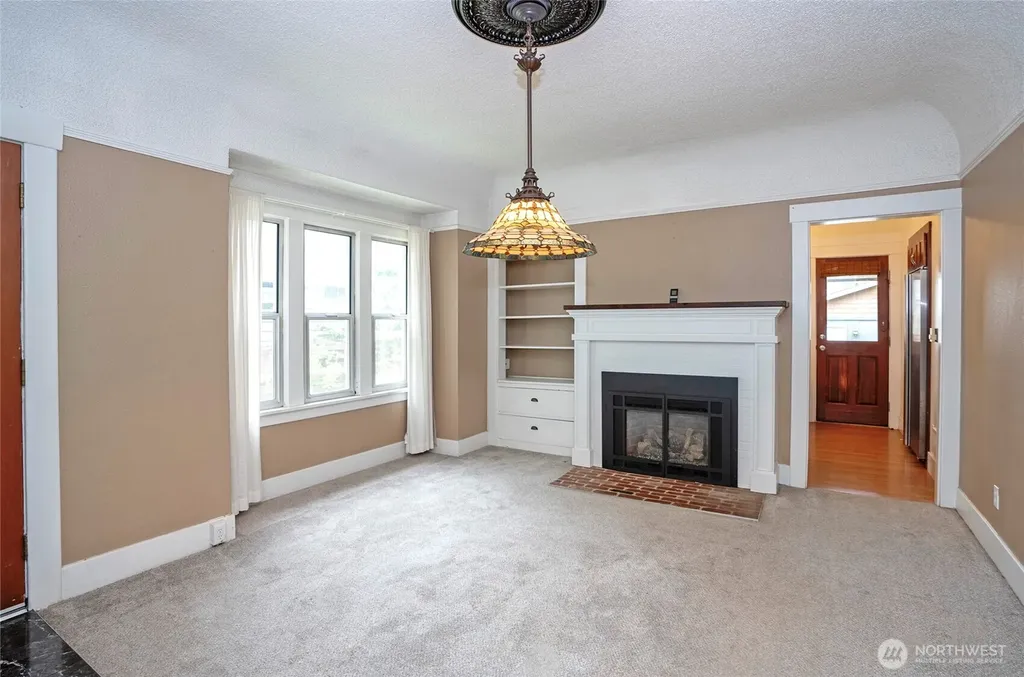 2909 N 7th Street Tacoma WA 98406