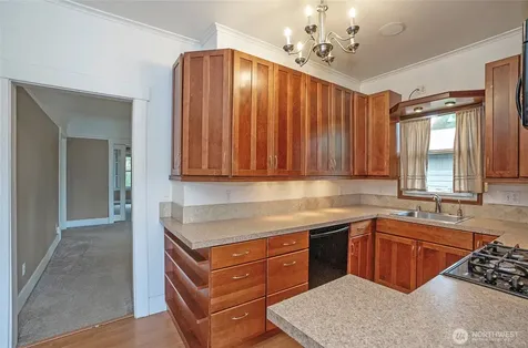 2909 N 7th Street Tacoma WA 98406
