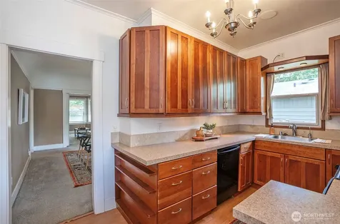 2909 N 7th Street Tacoma WA 98406