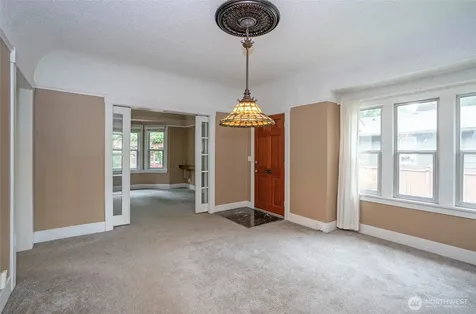2909 N 7th Street Tacoma WA 98406
