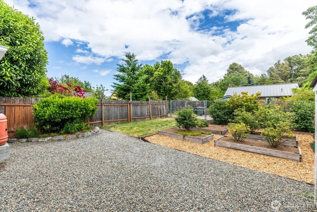 8440 54th Avenue S Seattle WA 98118