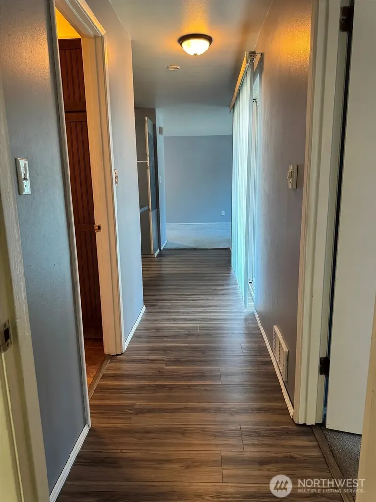 259 S 156th Street Burien WA 98148