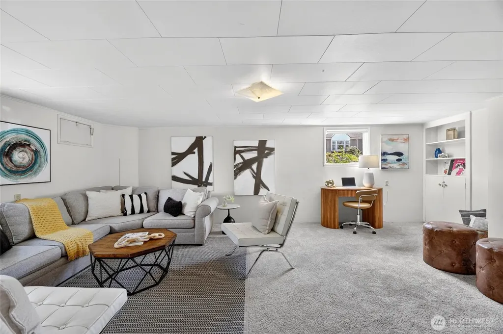 3722 SW Grayson Street Seattle WA 98126