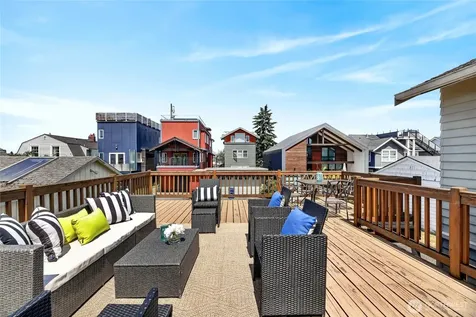 3722 SW Grayson Street Seattle WA 98126