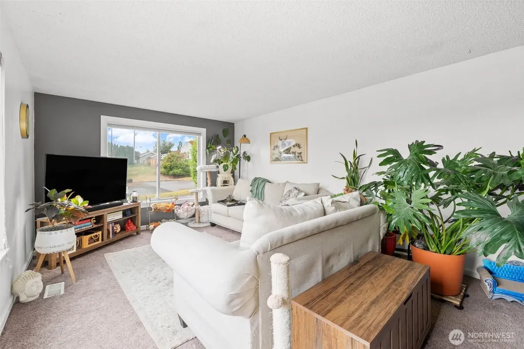 503 S 58th Street Tacoma WA 98408