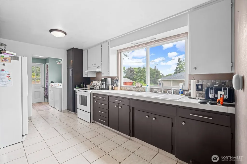 503 S 58th Street Tacoma WA 98408