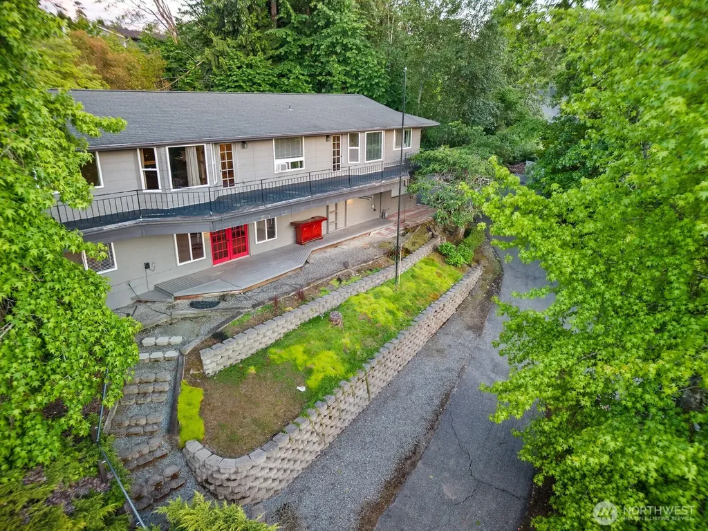 1531 Vista Drive Puyallup WA 98372