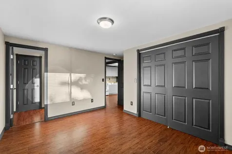 1531 Vista Drive Puyallup WA 98372