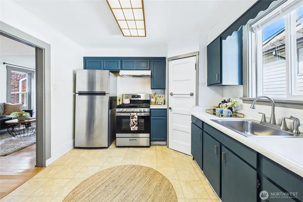 1728 5th Street Bremerton WA 98337