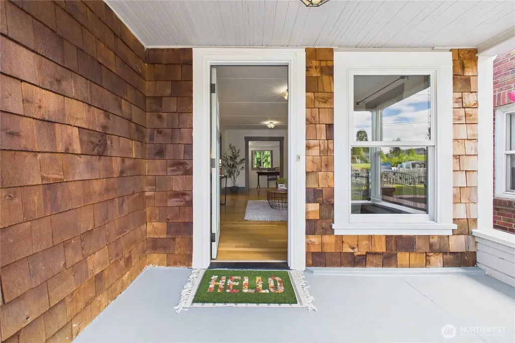 1728 5th Street Bremerton WA 98337