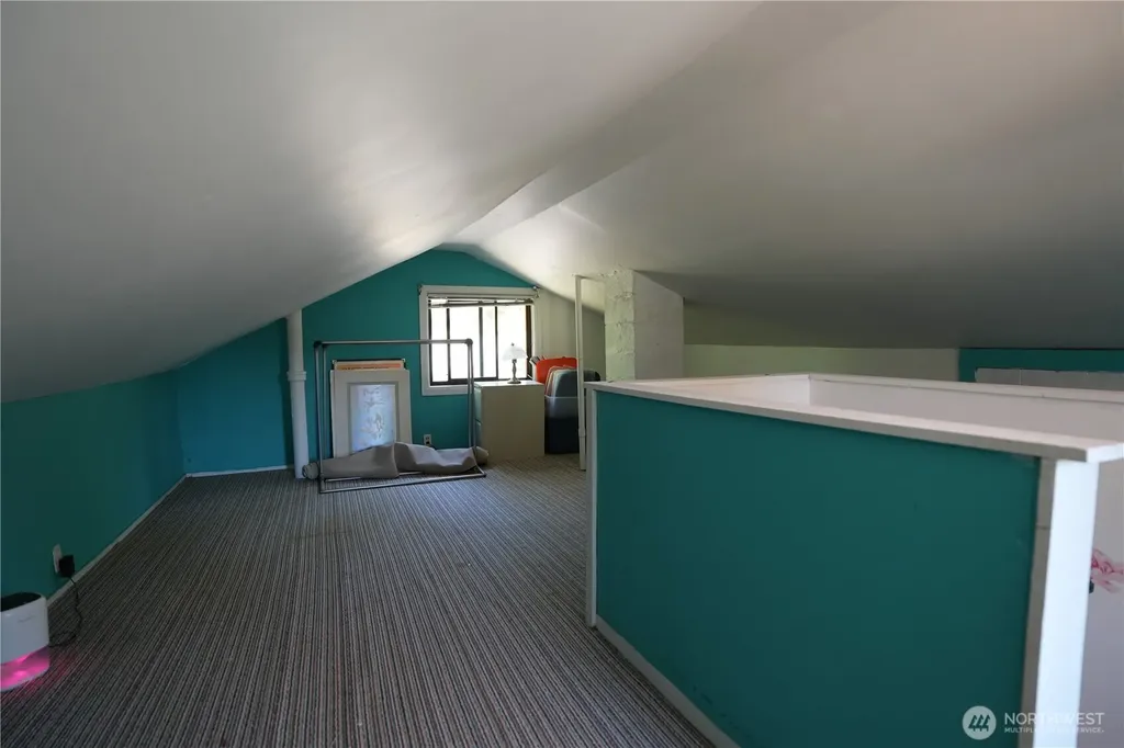 10433 1st Avenue SW Burien WA 98146