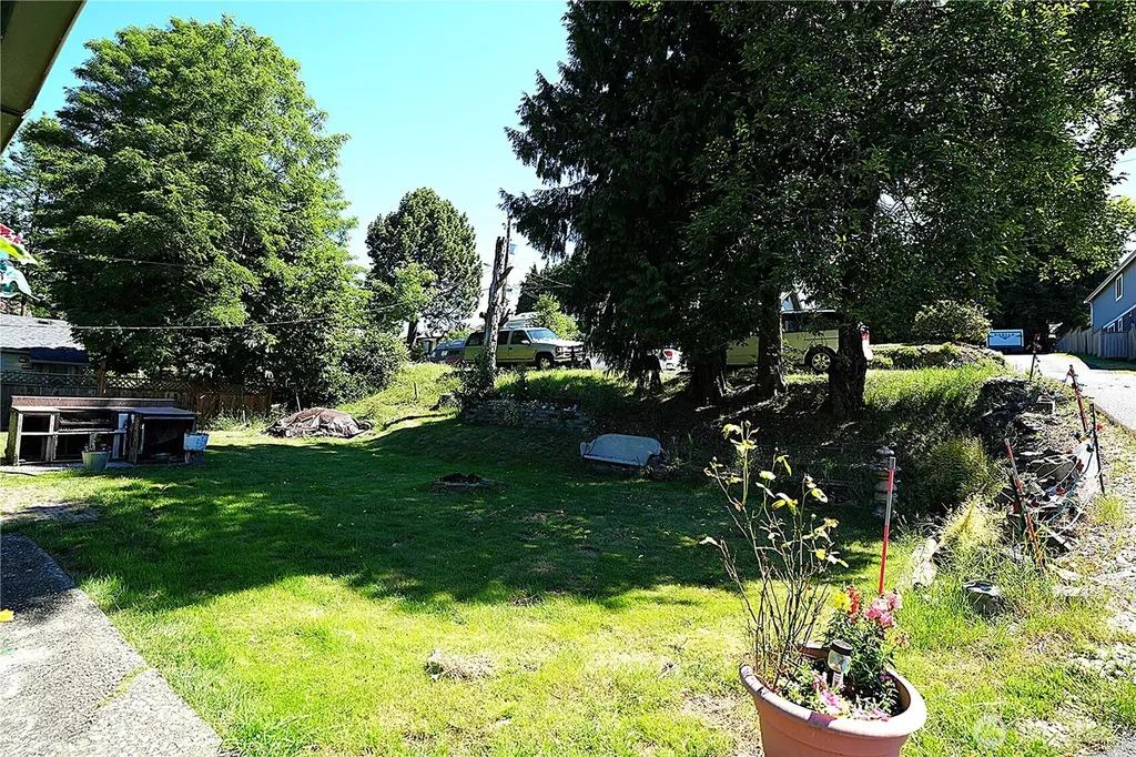 10433 1st Avenue SW Burien WA 98146