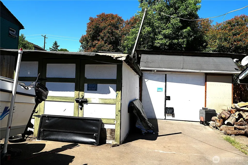 10433 1st Avenue SW Burien WA 98146