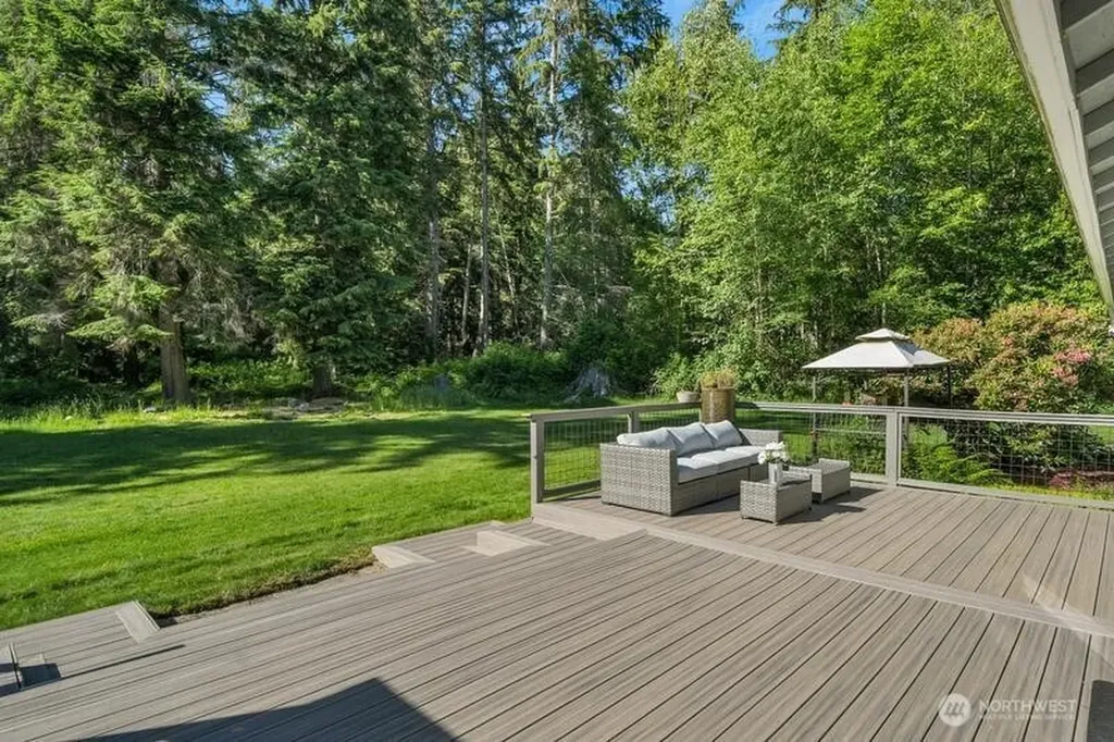 11033 94th Street NE Lake Stevens WA 98258