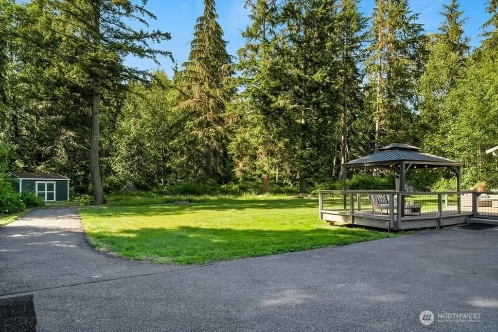 11033 94th Street NE Lake Stevens WA 98258