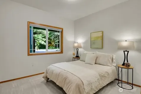 11033 94th Street NE Lake Stevens WA 98258