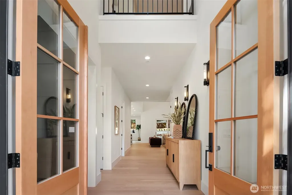 1917 166th Place NE Bellevue WA 98008