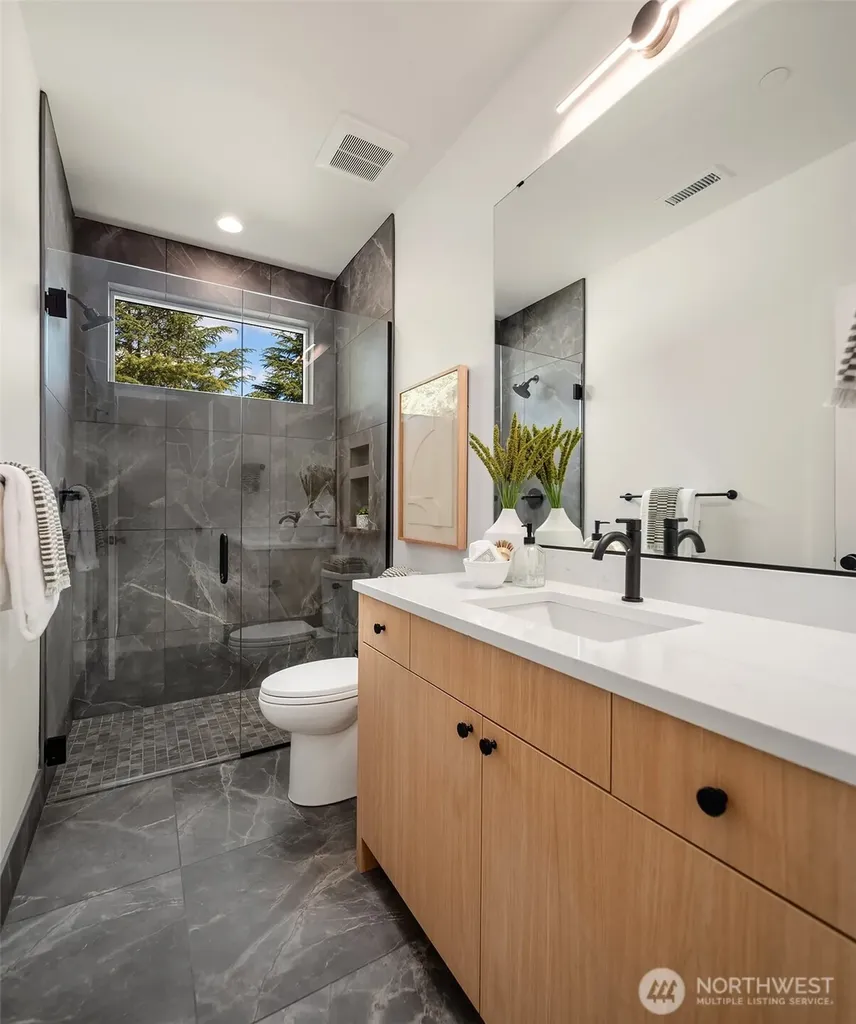 1917 166th Place NE Bellevue WA 98008