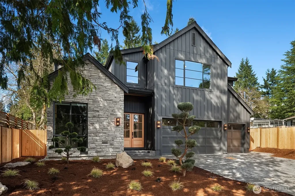 1917 166th Place NE Bellevue WA 98008