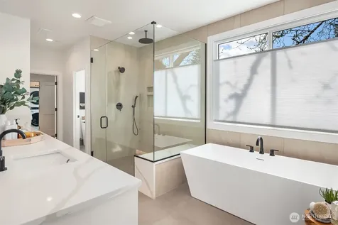 1917 166th Place NE Bellevue WA 98008