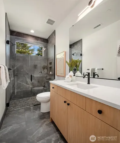 1917 166th Place NE Bellevue WA 98008