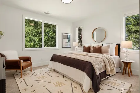 1917 166th Place NE Bellevue WA 98008