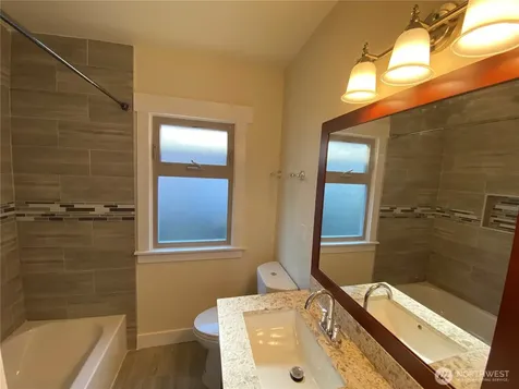2801 18th Avenue S Seattle WA 98144