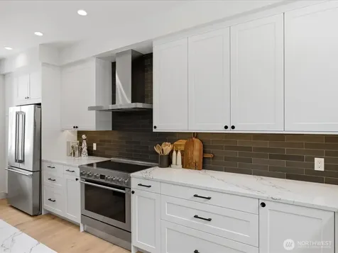 1970 25th Avenue E Seattle WA 98112